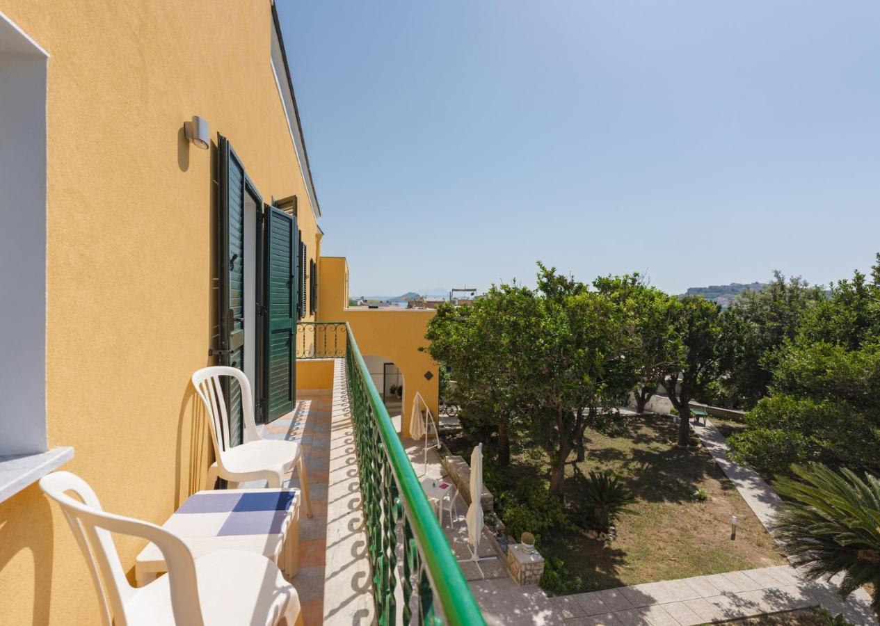 Villa Caterina B&B Procida Exterior photo